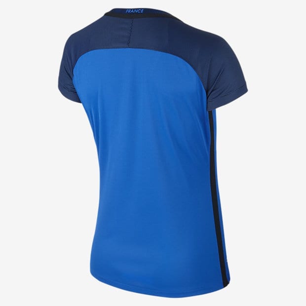 Le dos du maillot bleu de l'équipe de France