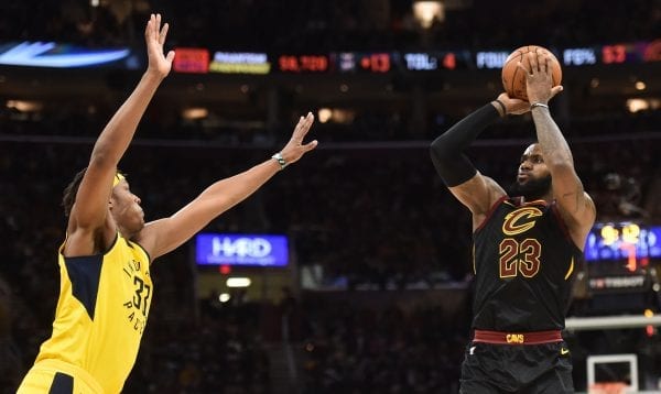 lebron james lors du match contre les indiana pacers